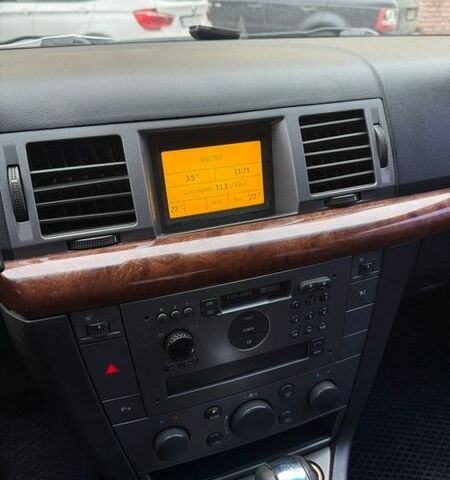 Серый Опель Вектра, объемом двигателя 3.2 л и пробегом 300 тыс. км за 2500 $, фото 17 на Automoto.ua