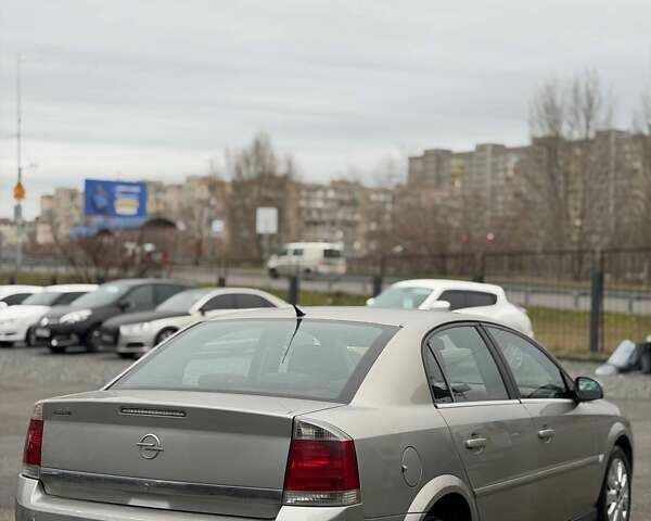 Серый Опель Вектра, объемом двигателя 2.2 л и пробегом 419 тыс. км за 2950 $, фото 3 на Automoto.ua