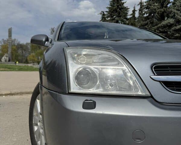 Серый Опель Вектра, объемом двигателя 2.2 л и пробегом 520 тыс. км за 3700 $, фото 4 на Automoto.ua