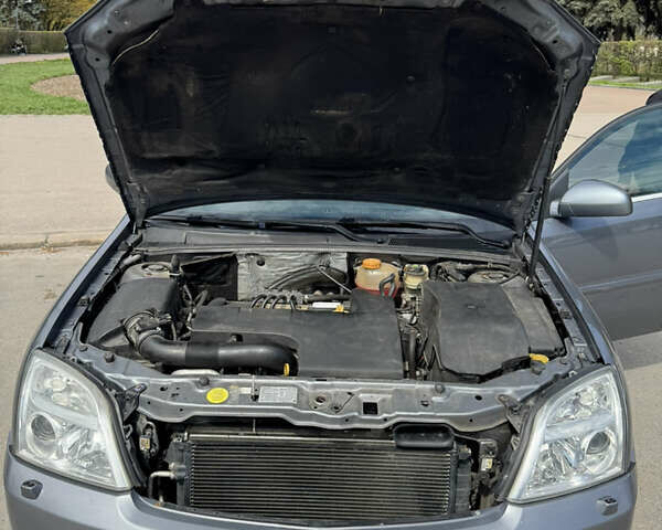 Серый Опель Вектра, объемом двигателя 2.2 л и пробегом 520 тыс. км за 3700 $, фото 21 на Automoto.ua