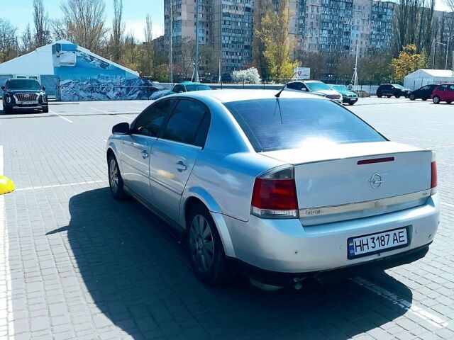Сірий Опель Вектра, об'ємом двигуна 2.2 л та пробігом 544 тис. км за 3750 $, фото 11 на Automoto.ua