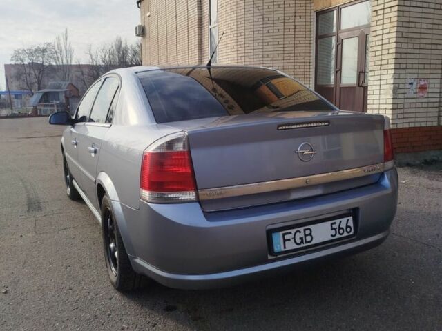 Серый Опель Вектра, объемом двигателя 1.8 л и пробегом 130 тыс. км за 3200 $, фото 2 на Automoto.ua