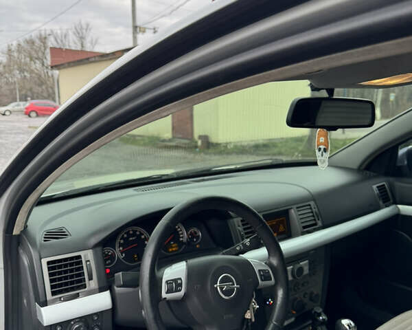 Серый Опель Вектра, объемом двигателя 1.8 л и пробегом 187 тыс. км за 4750 $, фото 20 на Automoto.ua