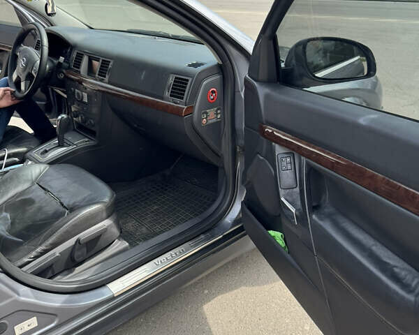 Серый Опель Вектра, объемом двигателя 2.2 л и пробегом 520 тыс. км за 3700 $, фото 24 на Automoto.ua