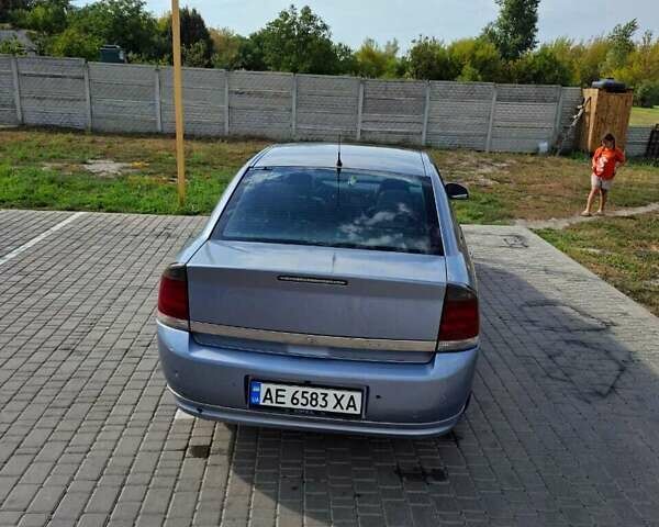Серый Опель Вектра, объемом двигателя 3.2 л и пробегом 337 тыс. км за 5500 $, фото 5 на Automoto.ua