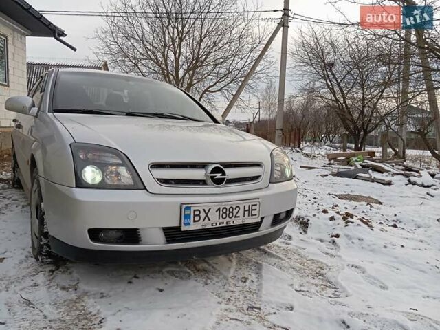 Серый Опель Вектра, объемом двигателя 1.8 л и пробегом 321 тыс. км за 3900 $, фото 2 на Automoto.ua