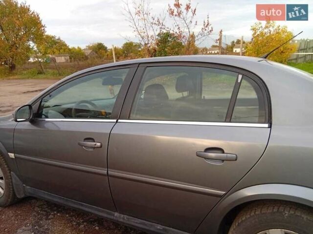 Опель Вектра 2004 у Миколаєві на Automoto.ua Сірий Опель Вектра, об'ємом двигуна 2.2 л та пробігом 255 тис. км за 4200 $, фото 6 на Automoto.ua