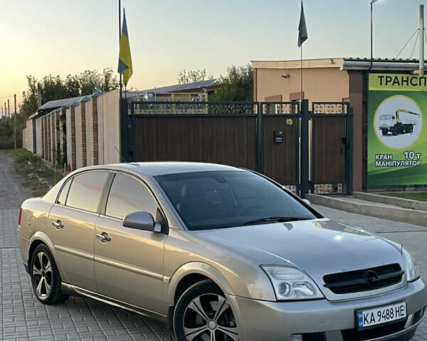 Сірий Опель Вектра, об'ємом двигуна 3.2 л та пробігом 250 тис. км за 3000 $, фото 7 на Automoto.ua