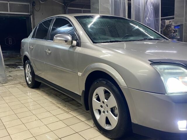 Серый Опель Вектра, объемом двигателя 1.8 л и пробегом 450 тыс. км за 3900 $, фото 2 на Automoto.ua