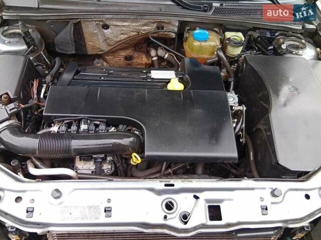 Опель Вектра 2004 у Миколаєві на Automoto.ua Сірий Опель Вектра, об'ємом двигуна 2.2 л та пробігом 255 тис. км за 4200 $, фото 26 на Automoto.ua