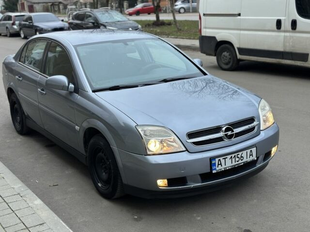 Серый Опель Вектра, объемом двигателя 1.6 л и пробегом 228 тыс. км за 3700 $, фото 1 на Automoto.ua