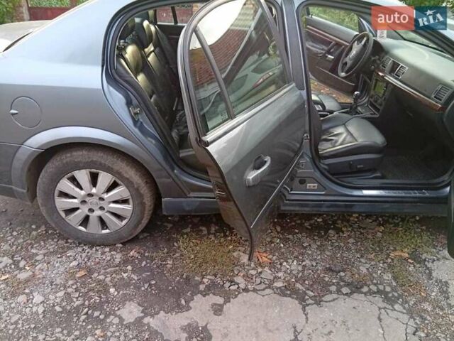 Опель Вектра 2004 у Миколаєві на Automoto.ua Сірий Опель Вектра, об'ємом двигуна 2.2 л та пробігом 255 тис. км за 4200 $, фото 17 на Automoto.ua