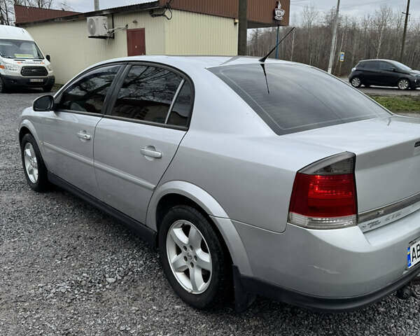 Серый Опель Вектра, объемом двигателя 1.8 л и пробегом 187 тыс. км за 4750 $, фото 18 на Automoto.ua