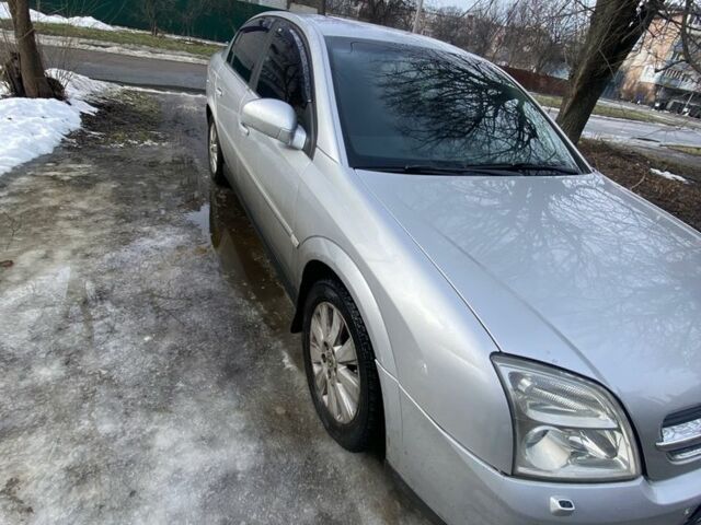 Серый Опель Вектра, объемом двигателя 3.2 л и пробегом 360 тыс. км за 3800 $, фото 1 на Automoto.ua