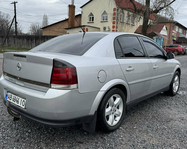 Серый Опель Вектра, объемом двигателя 1.8 л и пробегом 187 тыс. км за 4750 $, фото 2 на Automoto.ua