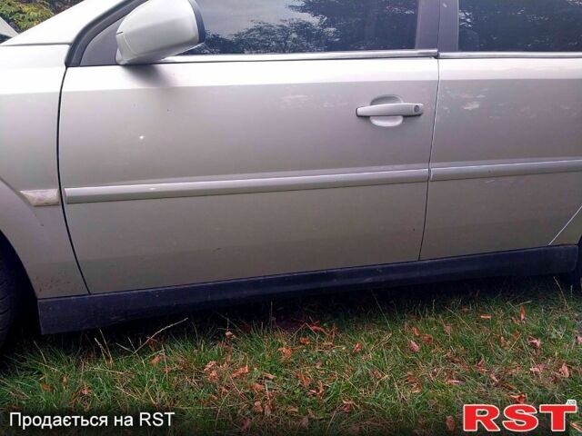 Серый Опель Вектра, объемом двигателя 2.2 л и пробегом 257 тыс. км за 4500 $, фото 3 на Automoto.ua