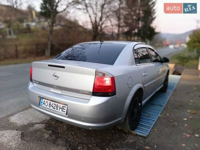Серый Опель Вектра, объемом двигателя 1.9 л и пробегом 315 тыс. км за 4200 $, фото 4 на Automoto.ua