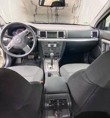 Серый Опель Вектра, объемом двигателя 2.2 л и пробегом 160 тыс. км за 5800 $, фото 11 на Automoto.ua