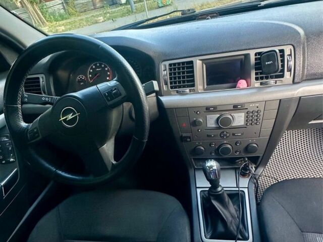 Серый Опель Вектра, объемом двигателя 2.2 л и пробегом 300 тыс. км за 3600 $, фото 4 на Automoto.ua