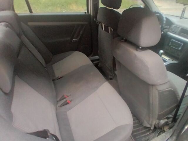 Сірий Опель Вектра, об'ємом двигуна 1.6 л та пробігом 33 тис. км за 3000 $, фото 3 на Automoto.ua