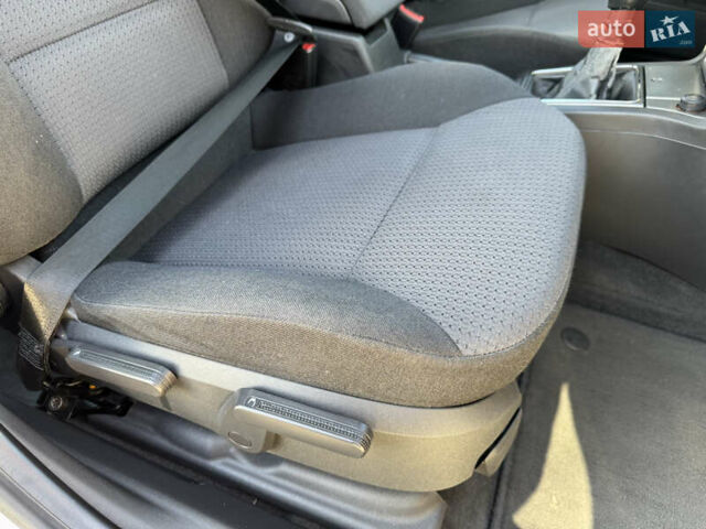 Серый Опель Вектра, объемом двигателя 2.2 л и пробегом 182 тыс. км за 5000 $, фото 76 на Automoto.ua