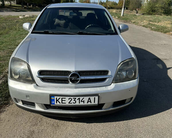 Сірий Опель Вектра, об'ємом двигуна 2.2 л та пробігом 375 тис. км за 4500 $, фото 1 на Automoto.ua