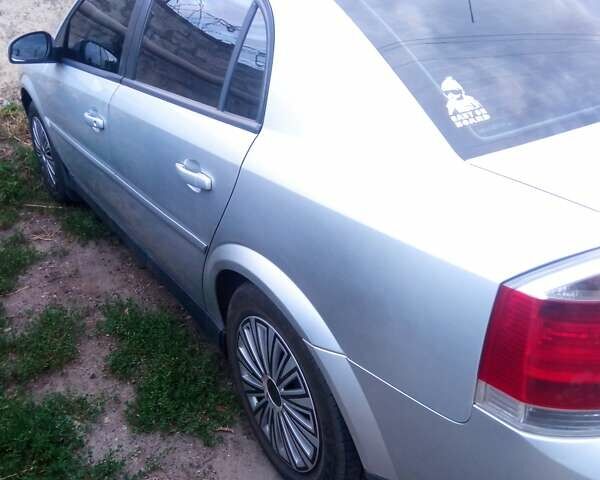 Серый Опель Вектра, объемом двигателя 2.2 л и пробегом 189 тыс. км за 4200 $, фото 4 на Automoto.ua