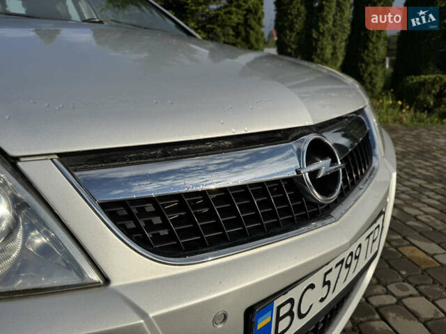 Сірий Опель Вектра, об'ємом двигуна 2.2 л та пробігом 180 тис. км за 5350 $, фото 9 на Automoto.ua