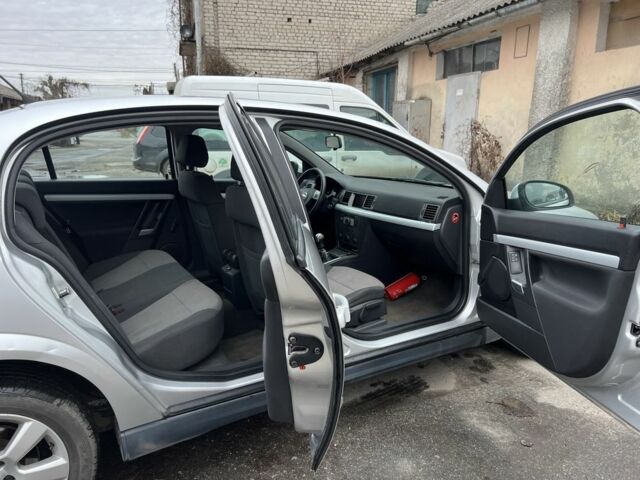 Сірий Опель Вектра, об'ємом двигуна 1.9 л та пробігом 241 тис. км за 2200 $, фото 12 на Automoto.ua