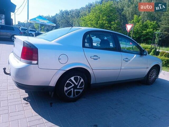 Сірий Опель Вектра, об'ємом двигуна 1.6 л та пробігом 280 тис. км за 3600 $, фото 1 на Automoto.ua