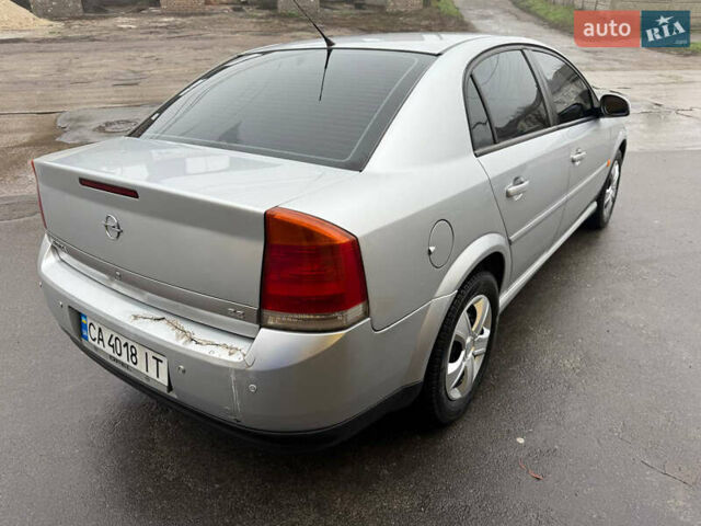 Сірий Опель Вектра, об'ємом двигуна 2.2 л та пробігом 180 тис. км за 3800 $, фото 3 на Automoto.ua