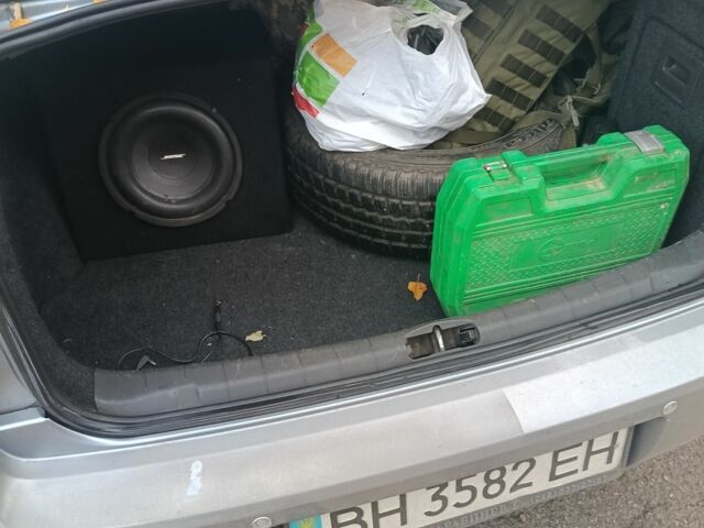 Сірий Опель Вектра, об'ємом двигуна 1.6 л та пробігом 200 тис. км за 4300 $, фото 3 на Automoto.ua