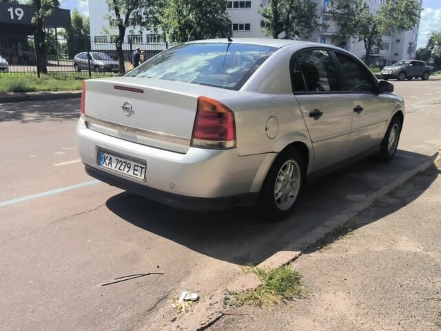 Серый Опель Вектра, объемом двигателя 1.8 л и пробегом 350 тыс. км за 2999 $, фото 1 на Automoto.ua