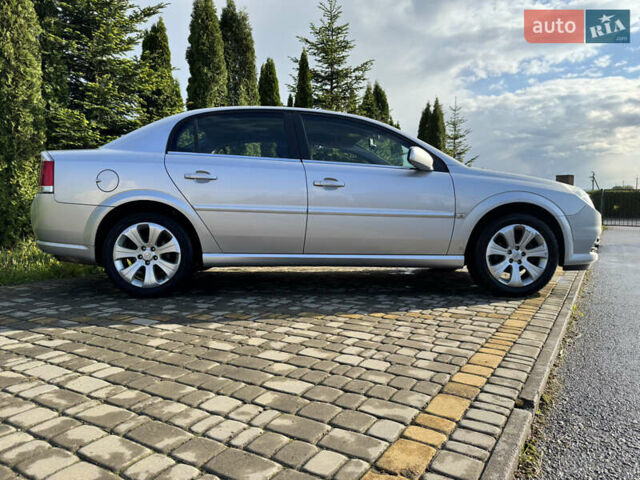 Сірий Опель Вектра, об'ємом двигуна 2.2 л та пробігом 180 тис. км за 5350 $, фото 17 на Automoto.ua