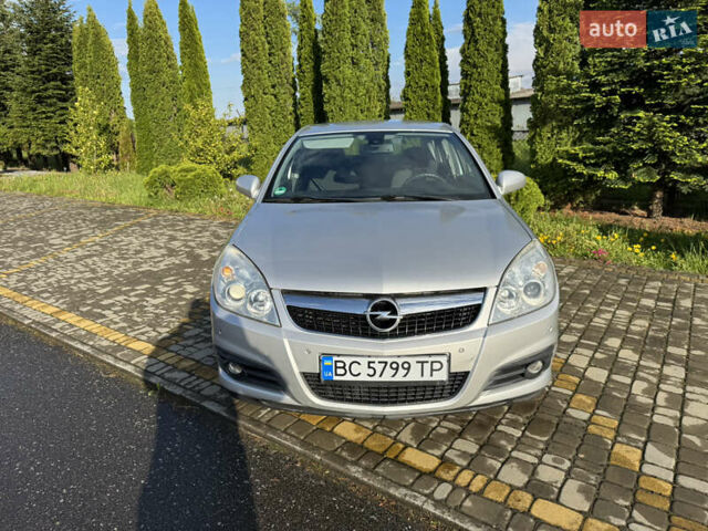 Сірий Опель Вектра, об'ємом двигуна 2.2 л та пробігом 180 тис. км за 5350 $, фото 4 на Automoto.ua