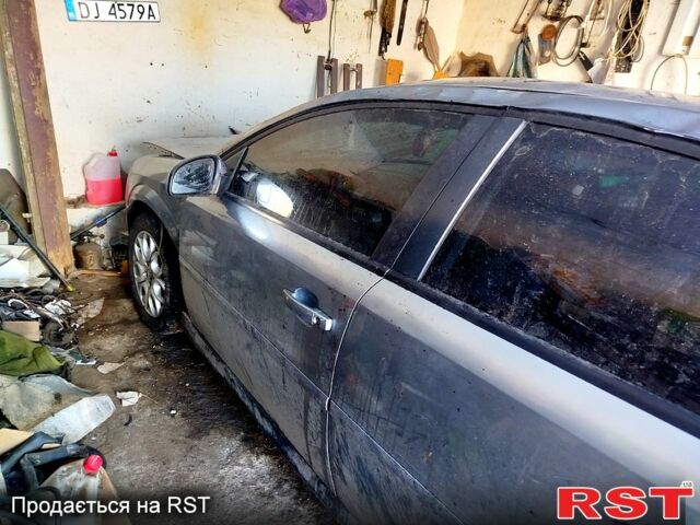 Серый Опель Вектра, объемом двигателя 1.9 л и пробегом 390 тыс. км за 2000 $, фото 1 на Automoto.ua