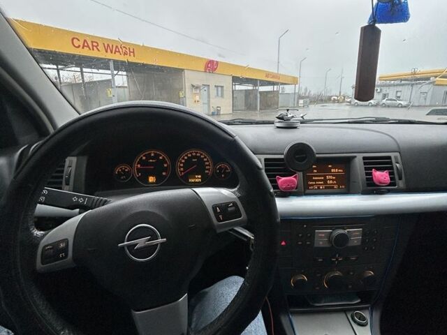 Сірий Опель Вектра, об'ємом двигуна 1.9 л та пробігом 3 тис. км за 1900 $, фото 4 на Automoto.ua