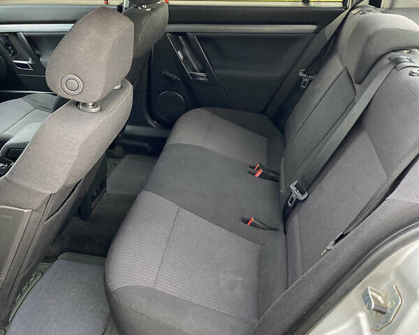 Опель Вектра 2005 у Тячеве на Automoto.ua Сірий Опель Вектра, об'ємом двигуна 1.9 л та пробігом 280 тис. км за 3699 $, фото 23 на Automoto.ua