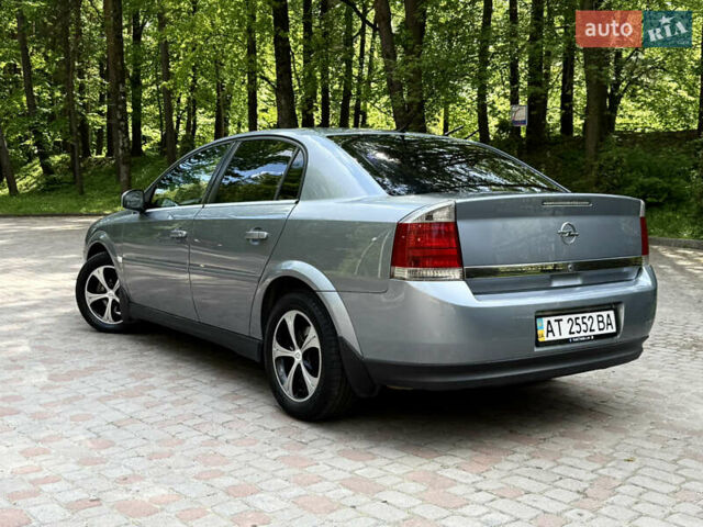Сірий Опель Вектра, об'ємом двигуна 2.2 л та пробігом 420 тис. км за 4750 $, фото 7 на Automoto.ua