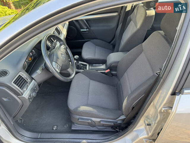 Сірий Опель Вектра, об'ємом двигуна 2.2 л та пробігом 182 тис. км за 4999 $, фото 58 на Automoto.ua