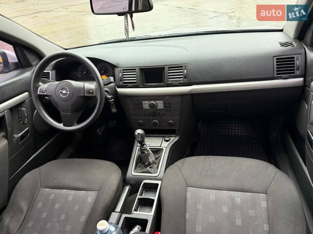 Сірий Опель Вектра, об'ємом двигуна 2.2 л та пробігом 180 тис. км за 3800 $, фото 9 на Automoto.ua