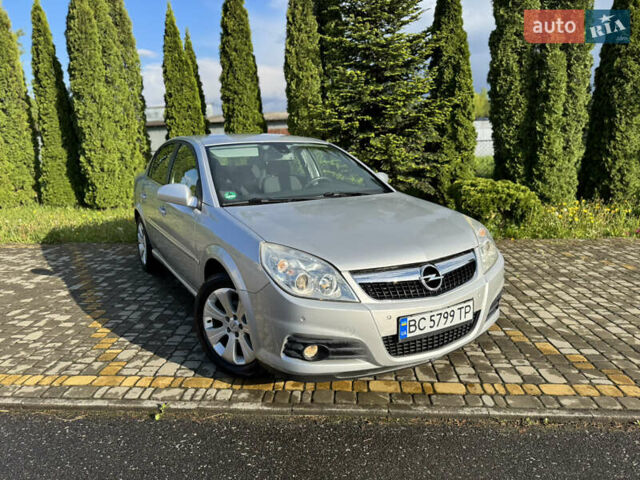Сірий Опель Вектра, об'ємом двигуна 2.2 л та пробігом 180 тис. км за 5350 $, фото 1 на Automoto.ua