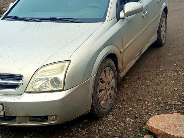 Серый Опель Вектра, объемом двигателя 2.2 л и пробегом 250 тыс. км за 3800 $, фото 1 на Automoto.ua