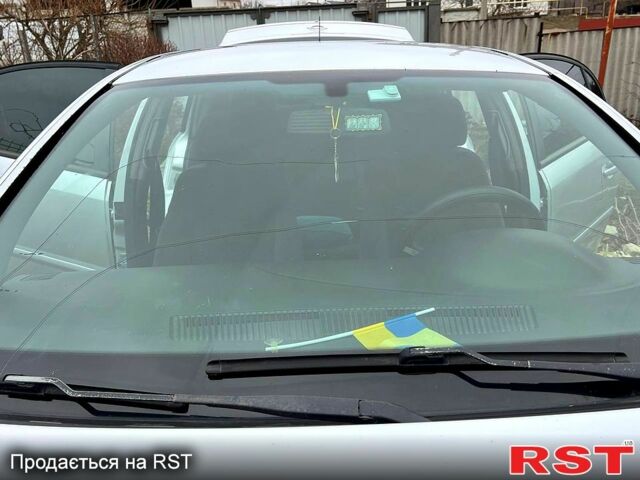 Серый Опель Вектра, объемом двигателя 16 л и пробегом 323 тыс. км за 5400 $, фото 6 на Automoto.ua