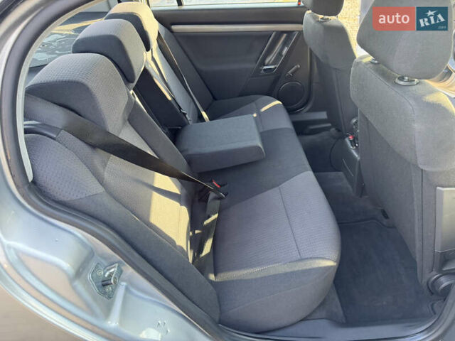 Серый Опель Вектра, объемом двигателя 2.2 л и пробегом 182 тыс. км за 5000 $, фото 85 на Automoto.ua