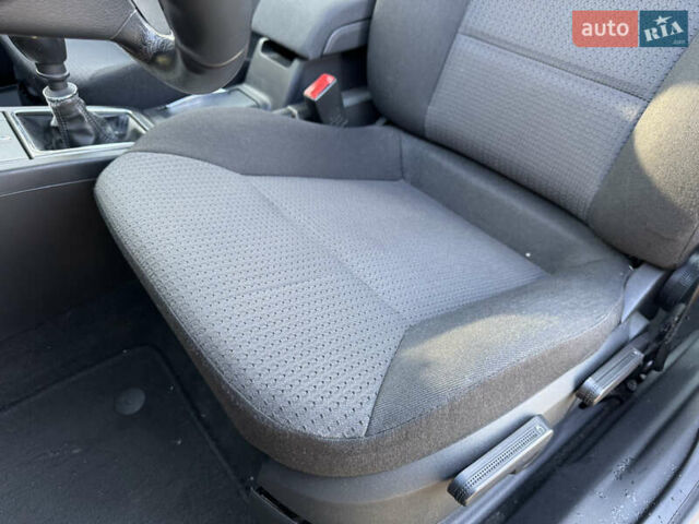 Серый Опель Вектра, объемом двигателя 2.2 л и пробегом 182 тыс. км за 5000 $, фото 62 на Automoto.ua