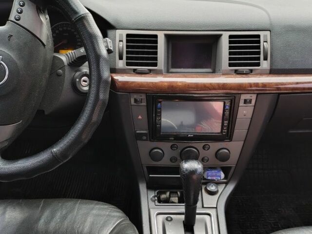 Серый Опель Вектра, объемом двигателя 3 л и пробегом 280 тыс. км за 3500 $, фото 4 на Automoto.ua