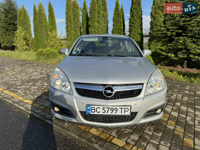 Сірий Опель Вектра, об'ємом двигуна 2.2 л та пробігом 180 тис. км за 5350 $, фото 3 на Automoto.ua