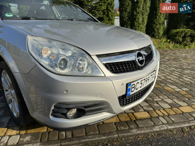 Сірий Опель Вектра, об'ємом двигуна 2.2 л та пробігом 180 тис. км за 5350 $, фото 8 на Automoto.ua