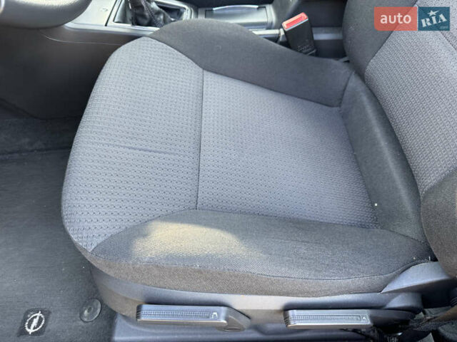 Сірий Опель Вектра, об'ємом двигуна 2.2 л та пробігом 182 тис. км за 4999 $, фото 63 на Automoto.ua